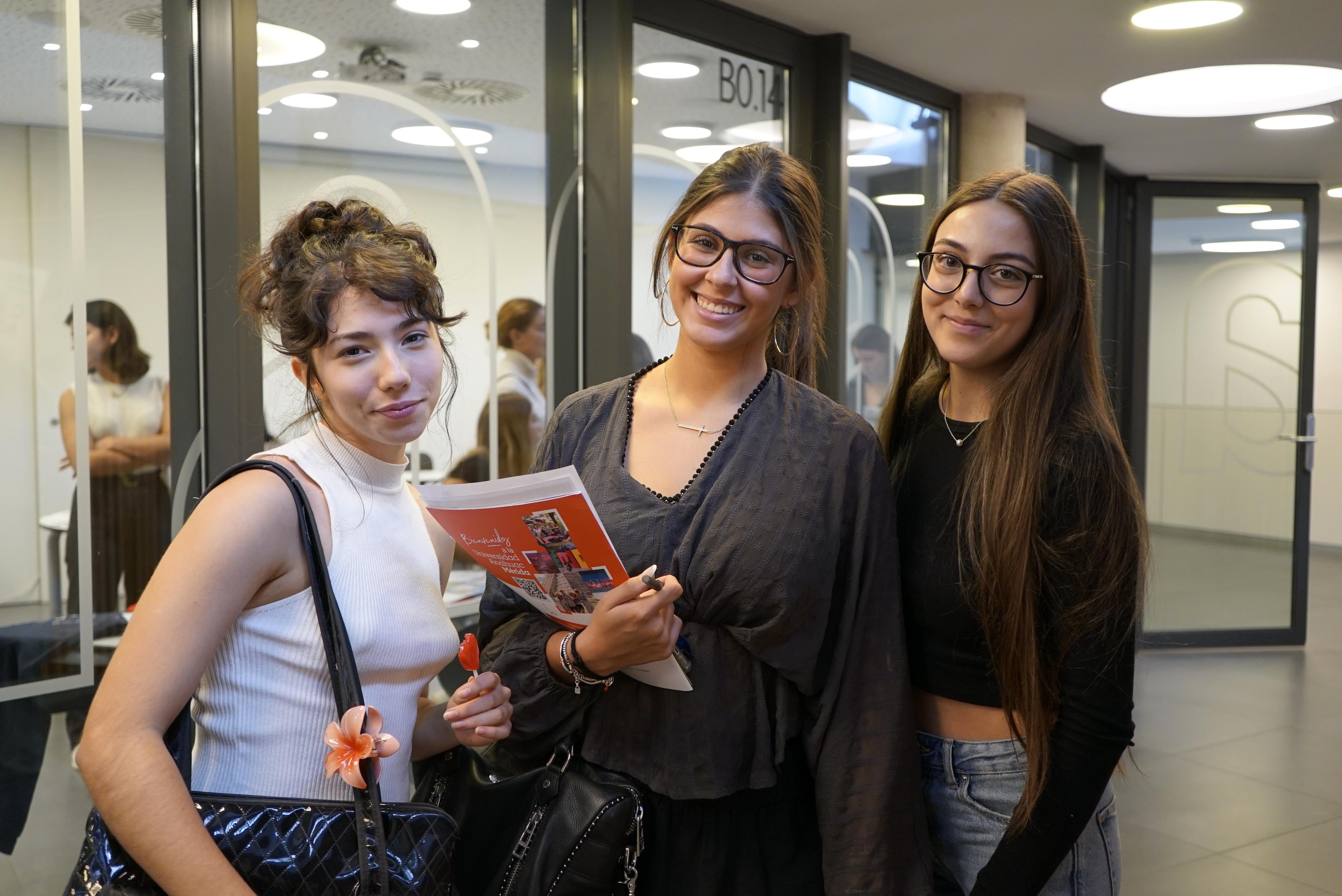 Photography from: 5 ventajas de realizar un intercambio universitario | CETT